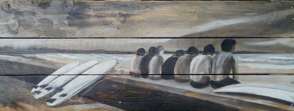 Palette peinte par Gilles Lavie - surfeurs assis face à la mer