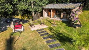 Galerie AK à Arbone: exposition et atelier Gilles Lavie et chambres d'hôtes