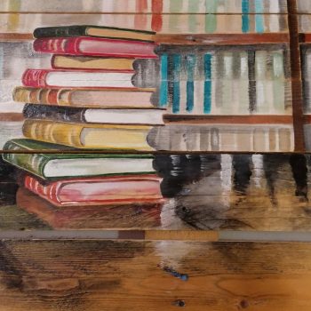 Palette peinte par Gilles Lavie : pile de livres devant une bibliothèque